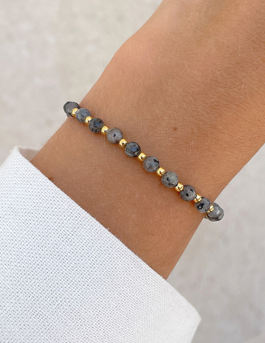 bransoletki z kamieni naturalnych Bransoletka na gumce larvikit ochrona i spokój