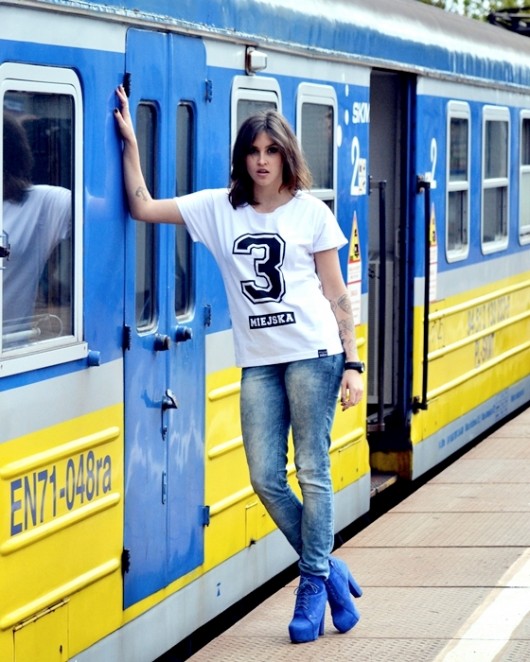 T-shirt oversize 3MIEJSKA ZAKLAD ze 3MIASTO