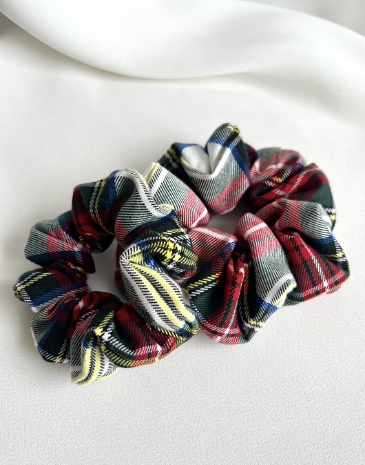 gumki do włosów Scrunchie w kolorową kratkę Oxford Mist