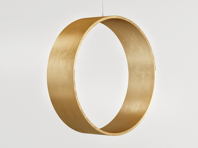 fotele SWING N.3 GOLD BRASS wersja wewnętrzna w kolorze złotym