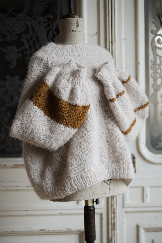 swetry damskie  Sweter Fluffy cream&mango