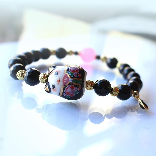 bransoletki złote Unikat maneki neko - onyks, spinel, chalcedon, lawa
