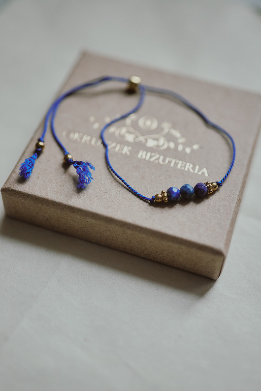 bransoletki na sznurku Lapis lazuli na jedwabiu, bransoletka
