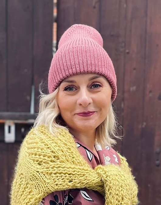 czapki damskie CZAPKA Beanie merino pudrowy róż daboo