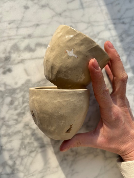 kubki i filiżanki Zestaw 2 Organicznych Ceramicznych Czarek  z Zającami i Gąskami 175 ml