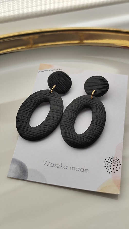 kolczyki z masy plastycznej Kolczyki wiszące owalne