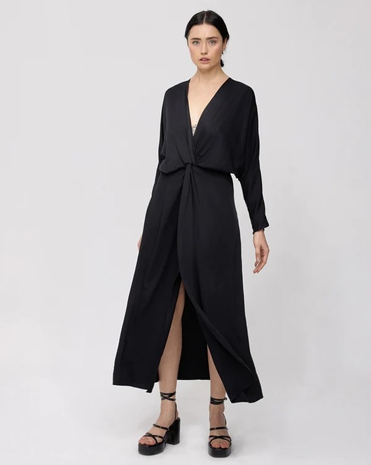 sukienki midi damskie SUKIENKA PLEASED black
