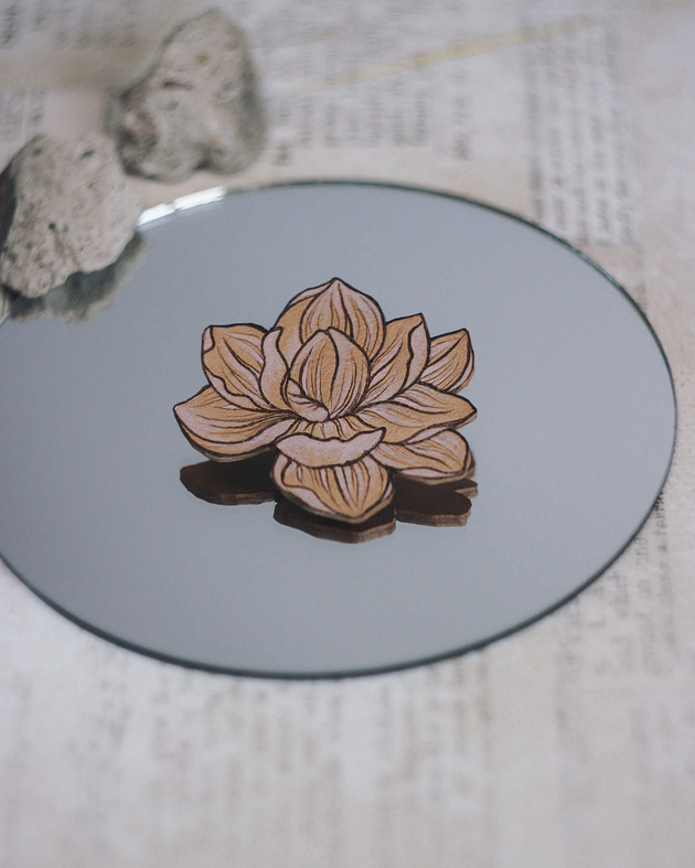 broszki Broszka pin ze skóry kwiat magnolii