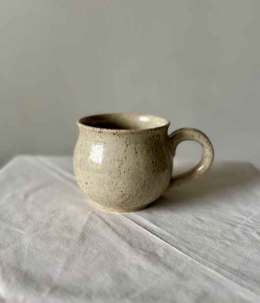 kubki Kubek ceramiczny nakrapiany