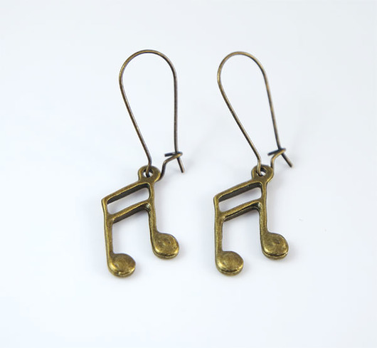 kolczyki - inne Kolczyki wiszące - Nutka