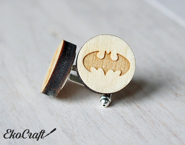 Drewniane spinki do mankietów Batman EkoCraft