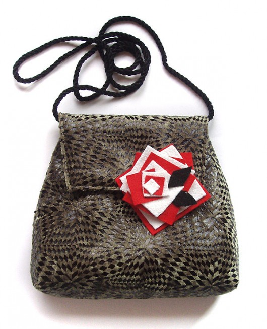 torebka mini  - khaki op-art z kwiatem - elfagado