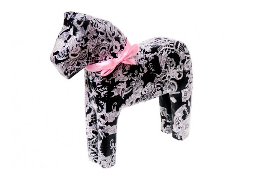 figurki i rzeźby Koń w ornamencie