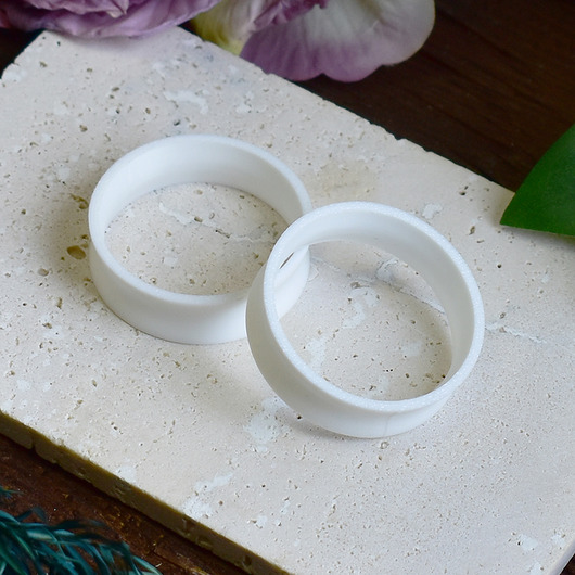 biżuteria różna Tunele do uszu 10-100mm / białe / plugi, tunele siodłowe