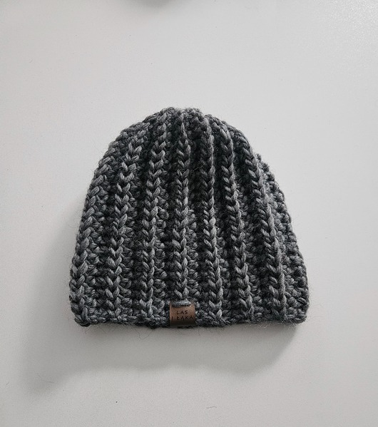 czapki damskie Czapka wełniana w kolorze szarym