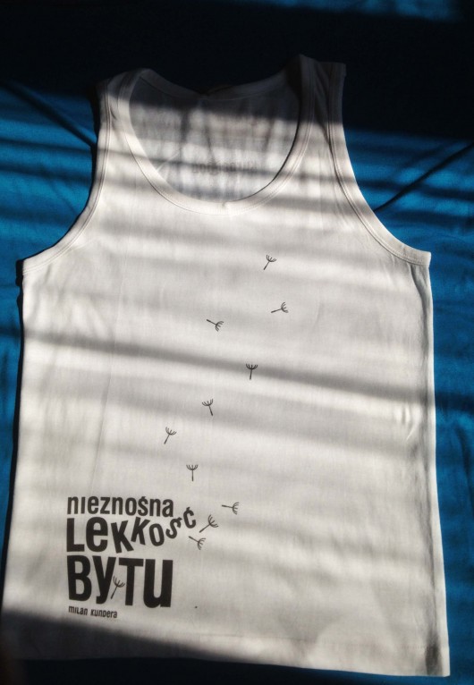 t-shirty męskie "Nieznośna lekkość bytu" - M. Kundera