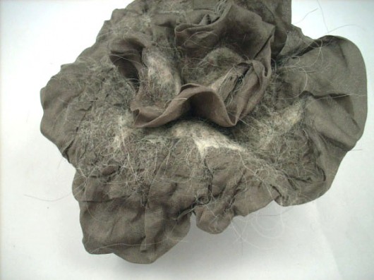Jedwabnofilcowa Broszka - An Other Silver filcant