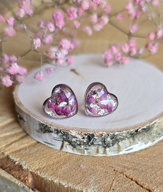 kolczyki z żywicy Kolczyki z różowymi kwiatami srebrne kwiaty wrzos serca serduszka