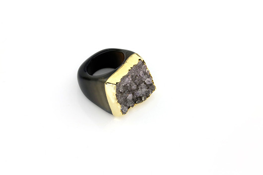 InspiRING 1/4 Gold Szaroczarny rozmiar 16 Brazi Druse Jewelry