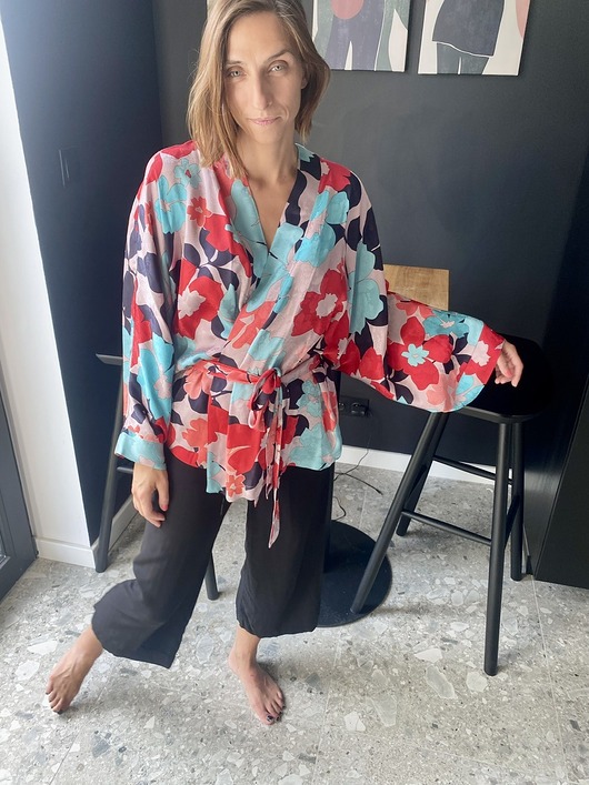 szlafroki damskie Szlafrok narzutka kimono krótkie w żakardowe kwiaty