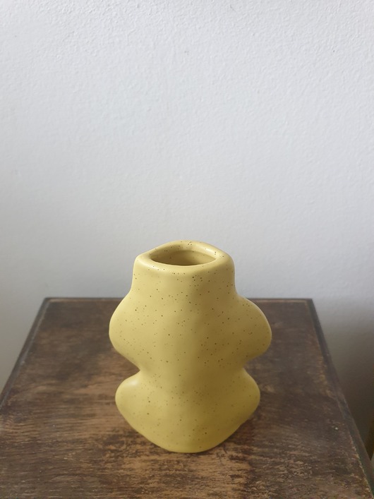 wazony Wazon  rzeźba Fluxo zółty mały  ceramika wys 14 cm