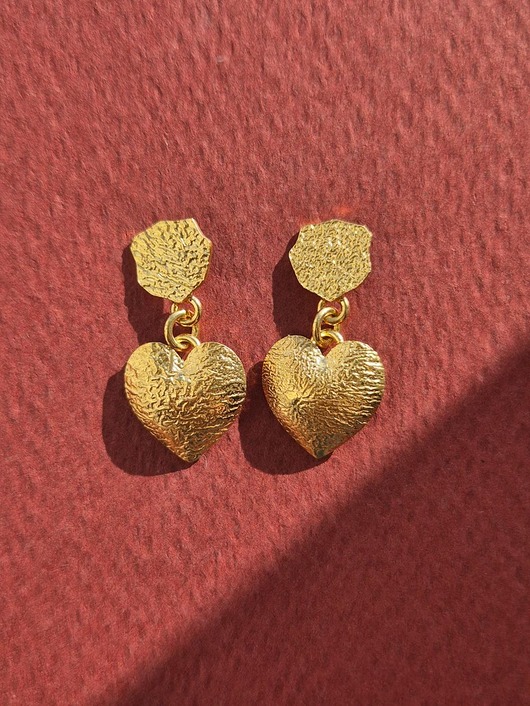 kolczyki pozłacane Złote kolczyki z serduszkami