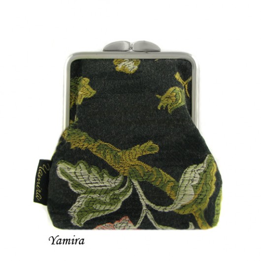 portfelik - flowers on black yamira