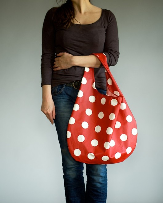 URB bag czerwony w kropy patkas