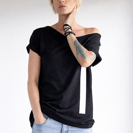 t-shirt damskie Kreska biała przesunięta na czarnym Oversize