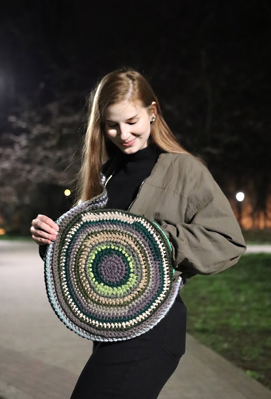 torby na ramię Zielona okrągła torebka długi pasek włóczka szydełkowanie 100% recykling