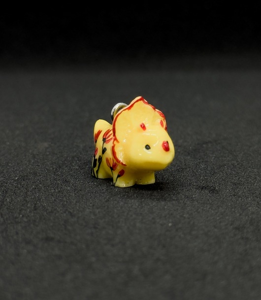 wisiory Wisiorek z mini zwierzątkami, wisiorek dinozaur