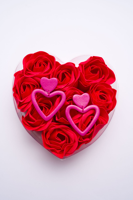 kolczyki z masy plastycznej Wiszące SERCA  edycja walentynkowa