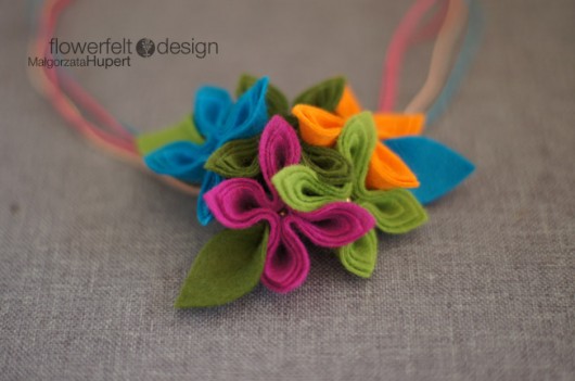 multikolornaszyjnik FlowerFelt Design