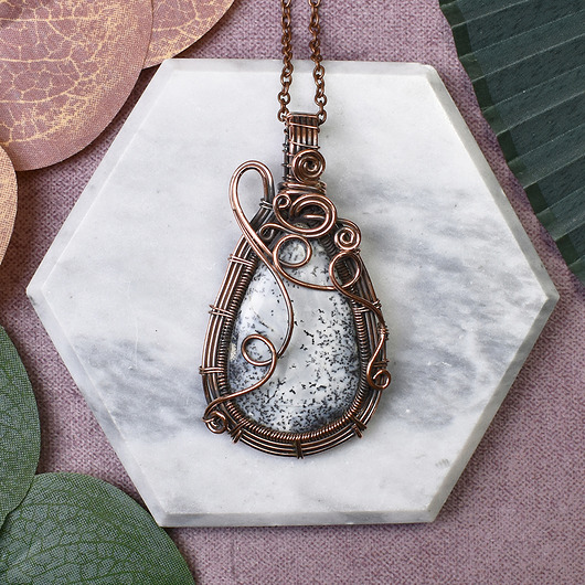 wisiory Miedziany wisiorek wire wrapping z opalem dendrytowym #419