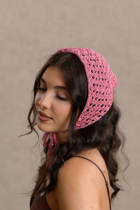 apaszki Letnia różowa chustka bandana z cekinami bawełniana