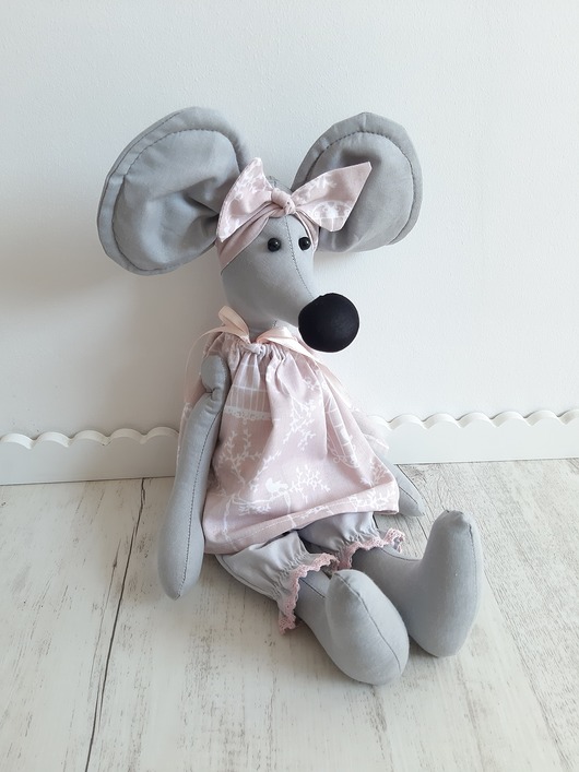 misie i maskotki Mała myszka Aurelka 50 cm