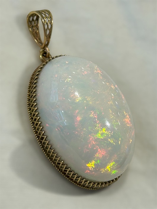 wisiory Wisior z opalem etiopskim w złocie