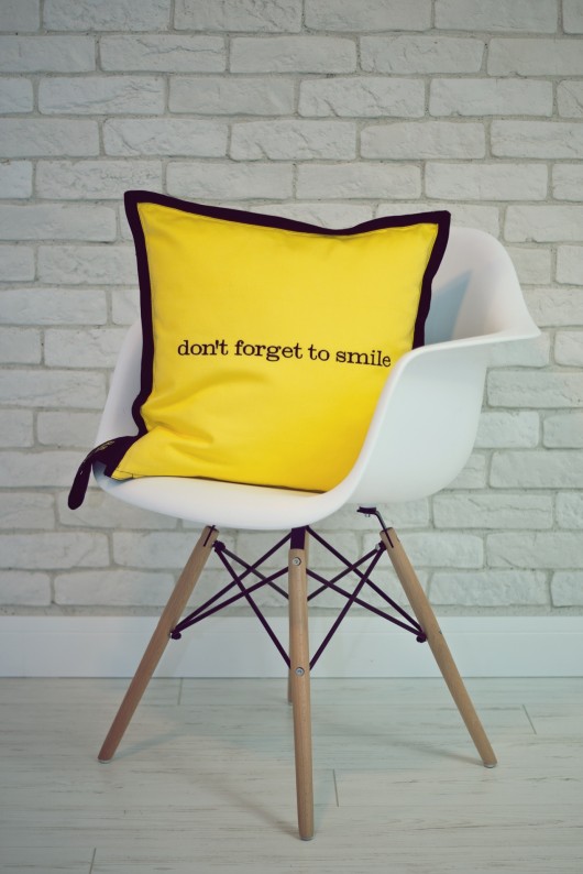 poducha - don't forget to smile  miau design