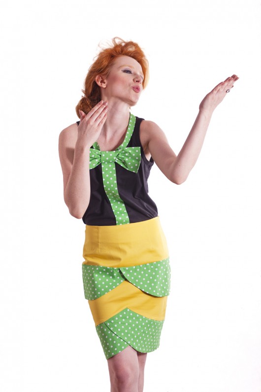 Queen of hearts yellow Love You More