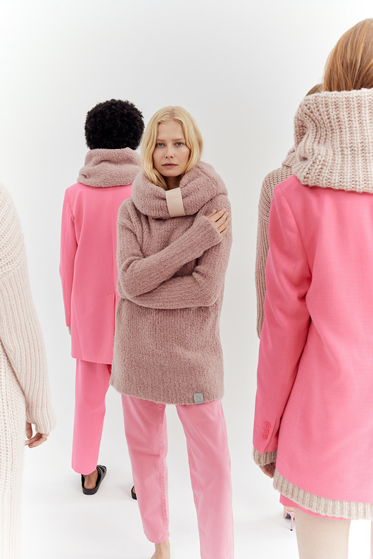 swetry damskie  Sweter Boucle Różowy