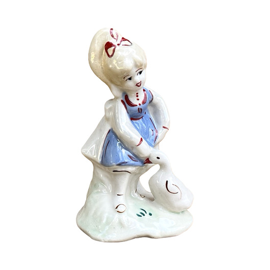 figurki i rzeźby Porcelitowa figurka gęsiarki, ręcznie malowana, ZSRR lata 60.