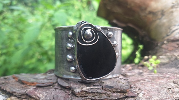 bransoletki wire wrapping Szarości i czerń - bransoletka regulowana