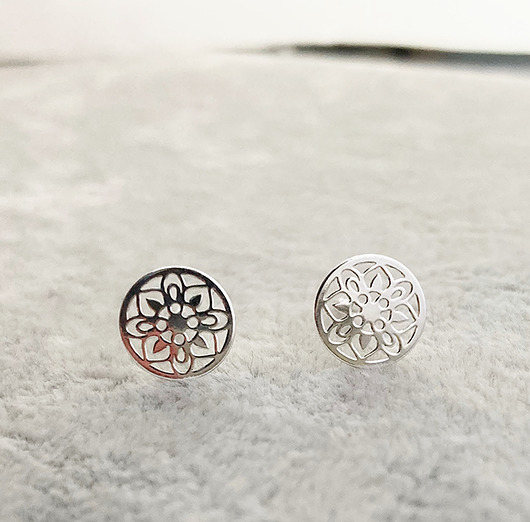 kolczyki pozłacane Ażurowe rozetki kolczyki srebro Mandala