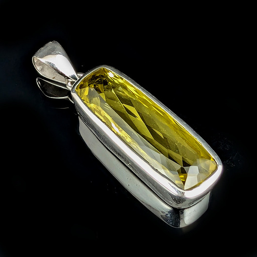 wisiory Dostojny kwarc lemon