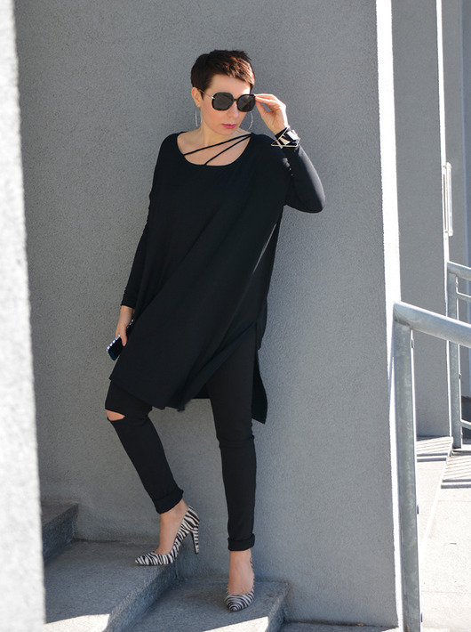 tuniki damskie TUNIKA OVERSIZE black