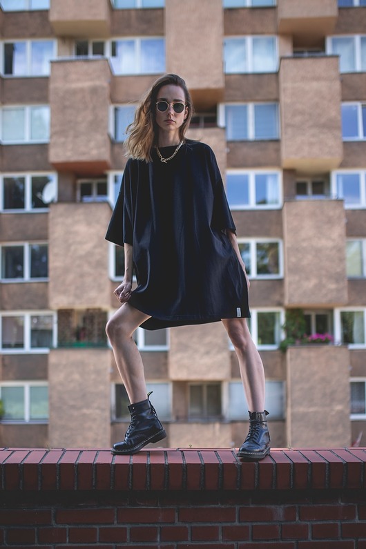 Tunika oversize Jet Black MOMONDE