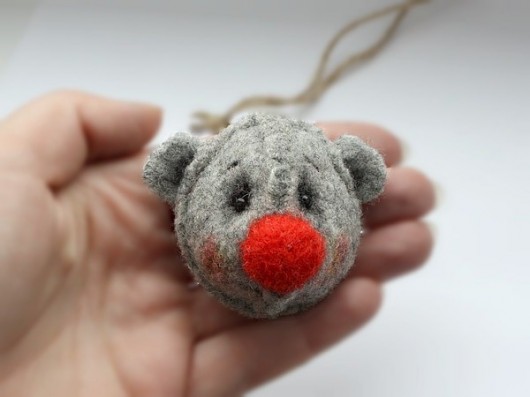 Pihos miś- broszka agaFil handicraft