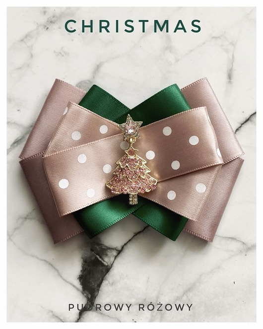 broszki Brosza z  różową Choinką  z kryształków Mikołajki Święta