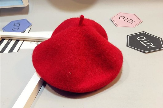 Jesienny beret, czerwony Yanowska