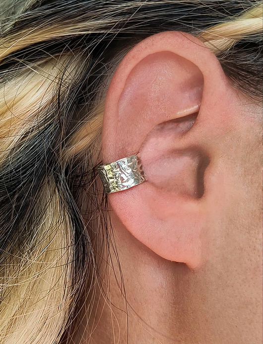 nausznice Nausznica  Beton white earcuff -jasne srebro